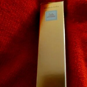 Brand new sealed package Elizabeth Arden parfum spray